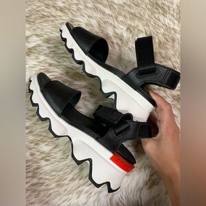 Sorel Kinetic Impact Y-Strap High Women’s Wedge Sandal Size 6